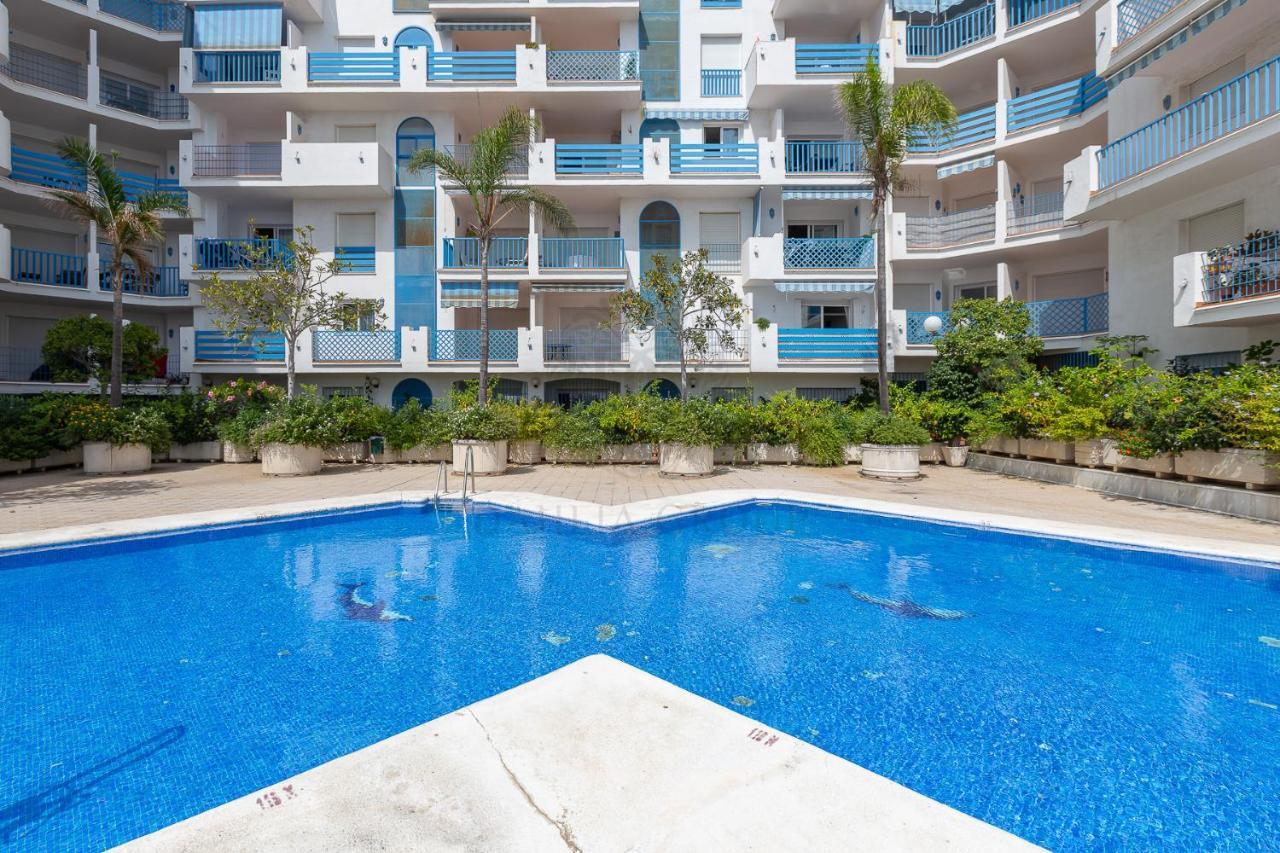 El Faro See View Apartment By Dahlia Group 埃斯特波纳 外观 照片